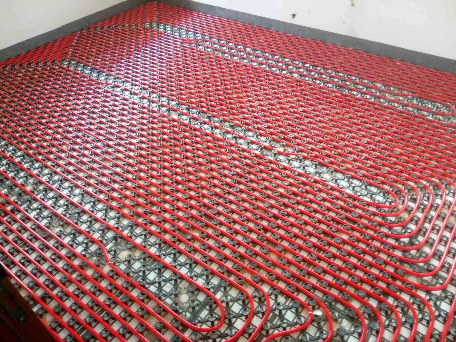 Колектор с етикети