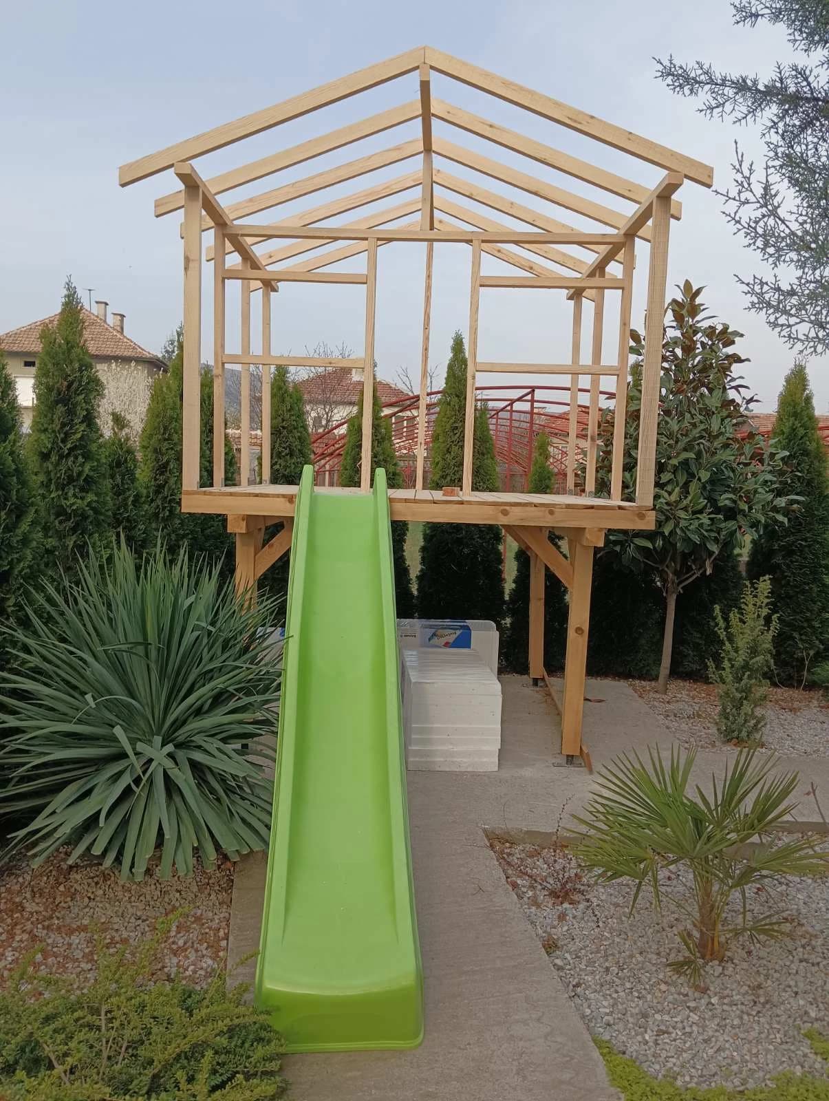 Детска къщичка с периметър