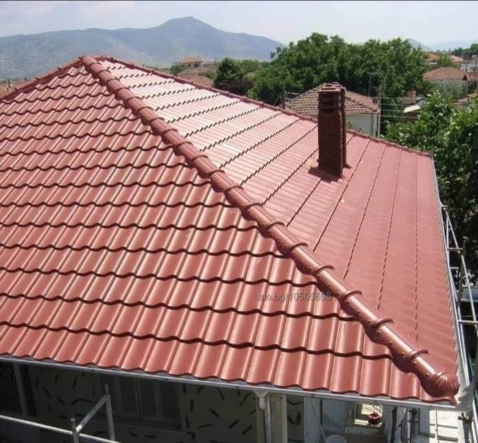 Покрив с монтирани улуци и ламарини